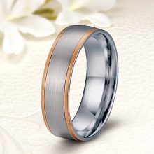 Klasszikus stílusú domború Férfi titán karikagyűrű rozé arany díszítéssel KG-MX-T001M