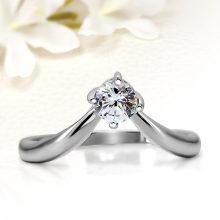 V alakú nemesacél köves eljegyzési gyűrű RGE-AM-SS260028CZ