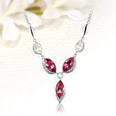   Swarovski kristályokkal díszített különleges alkalmi nyaklánc SWN-T4-B1340