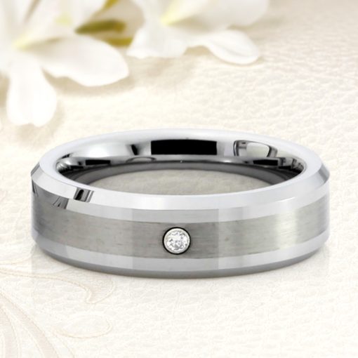 Modern stílusú matt és fényes Női köves tungsten karikagyűrű WB-KT-V02360CZ