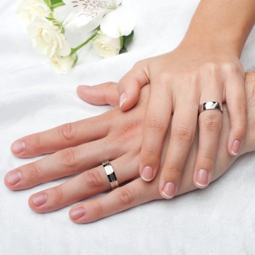 Klasszikus stílusú nemesacél Női köves karikagyűrű WB-MX-N40560CZ