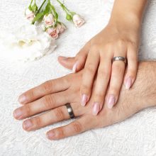 Norena 6 - szálcsiszolt tungsten Férfi karikagyűrű rozé arannyal WB-WT-V00060